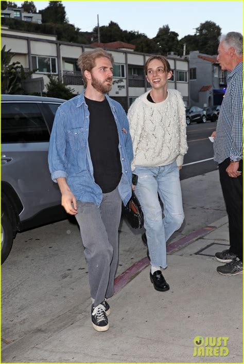 maya hawke relationship|Maya Hawke & Boyfriend Christian Lee Hutson。